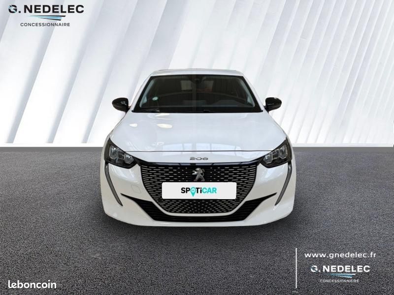 Peugeot 208 e-208 136ch Style (image 2)