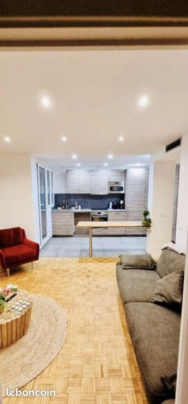 Appartement 5 pièces 86 m² · à Neuilly-sur-Marne · 86 m² · 550 €/mois