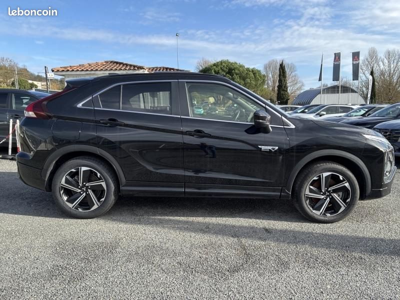 Mitsubishi Eclipse Cross 2.4 MIVEC PHEV 188ch Intense Style 4WD (image 4)
