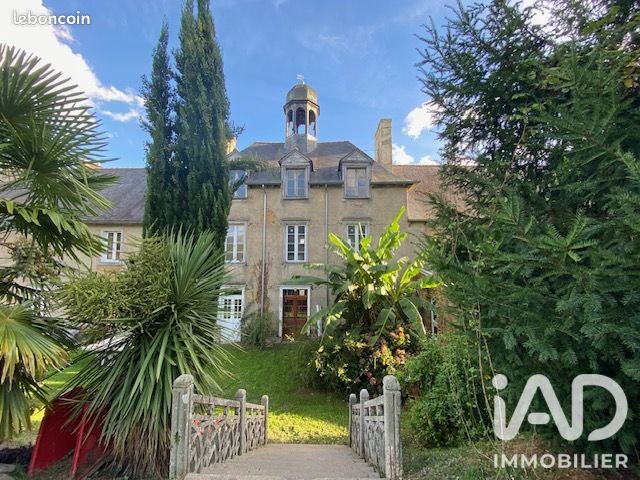 Maison 22 pièces 673 m² · à Saint-Méen-le-Grand · 673 m² · 750 000 €