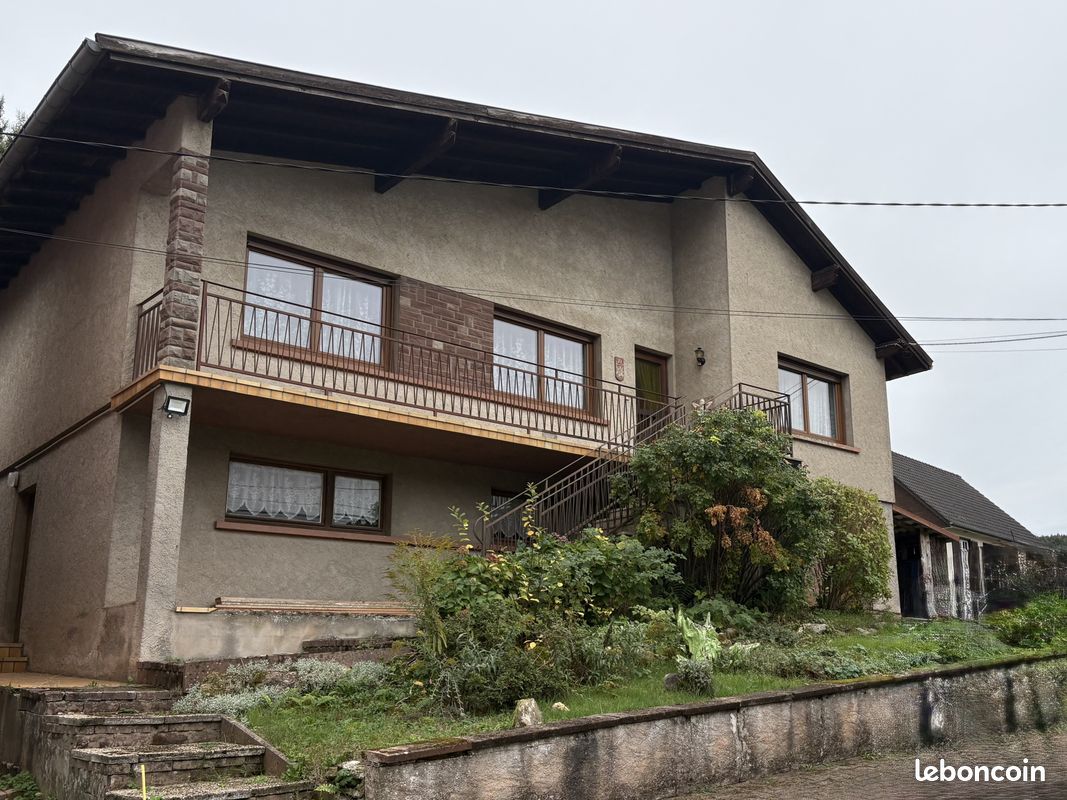 Maison 6 pièces 125 m² · à Saint-Quirin · 125 m² · 139 100 €
