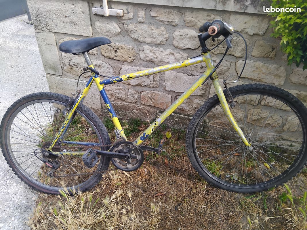 Vélo en assez bon état (image 1)