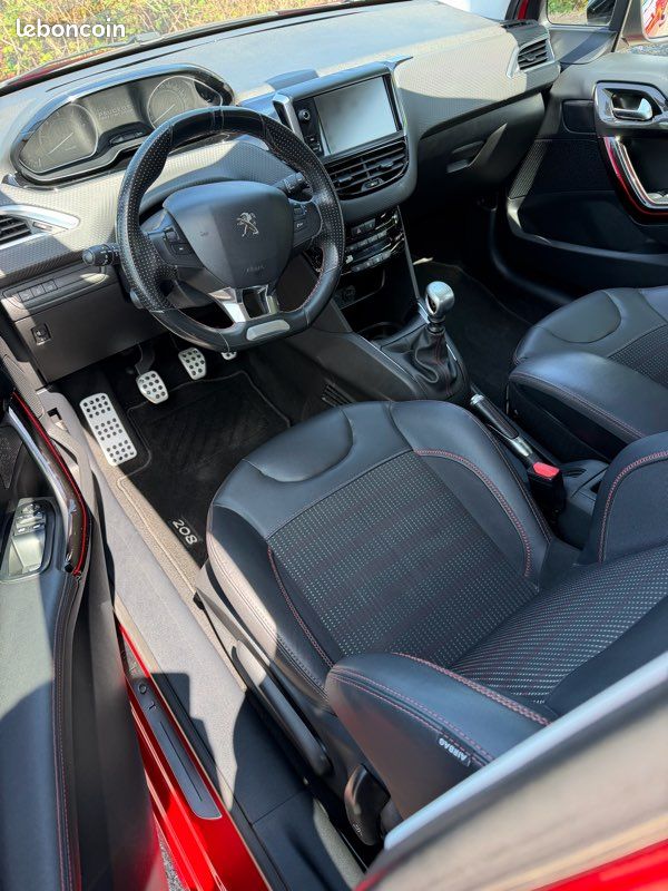 PEUGEOT 108 GT LINE 1.6 120 ch BLUE-HDI (image 3)