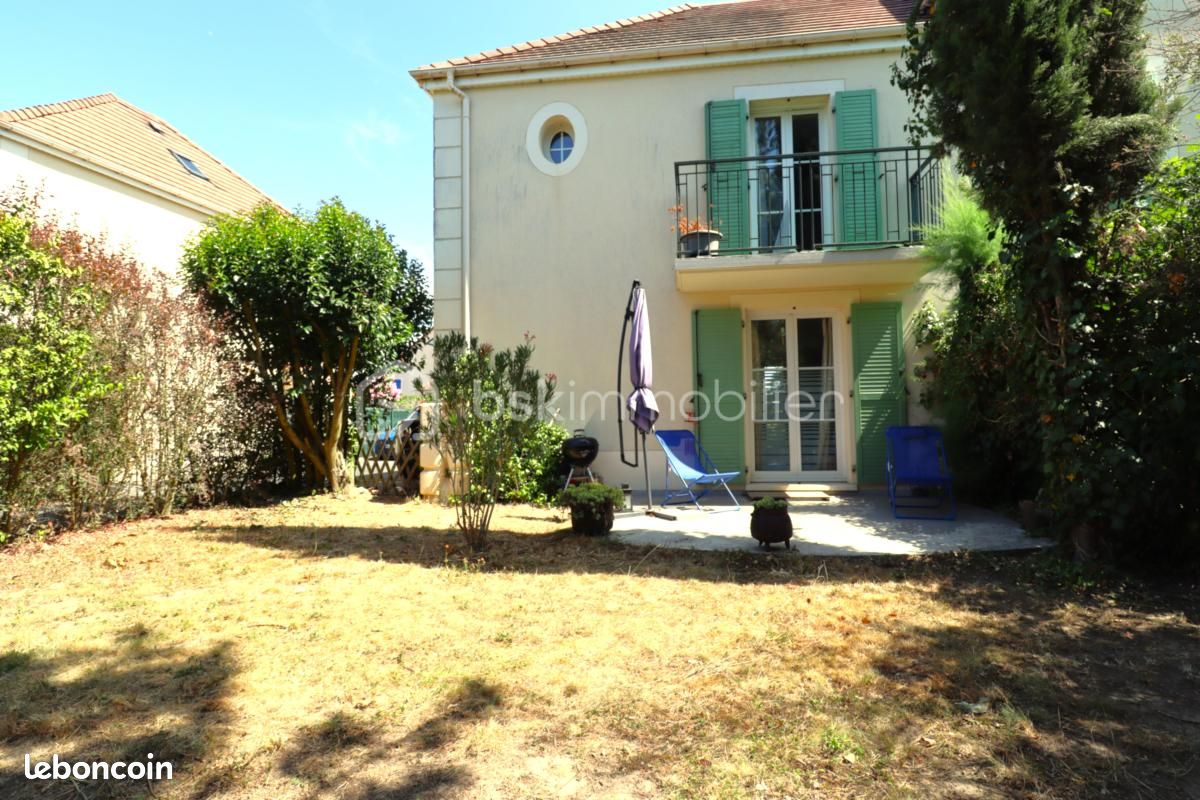 Maison 4 pièces 80 m² · à Lisses · 80 m² · 272 000 €