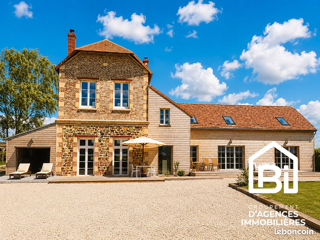 Maison 9 pièces 267 m² · à Fontenay-le-Marmion · 267 m² · 735 000 €