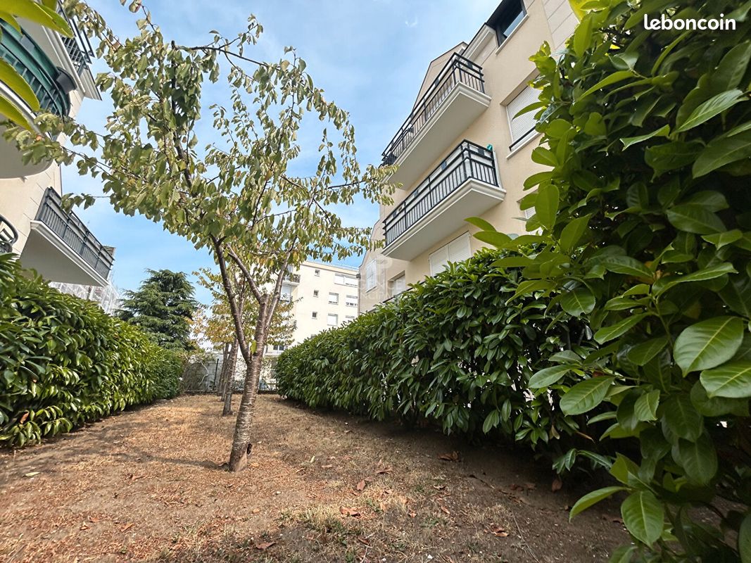 Appartement 4 pièces 87 m² · à Poissy · 87 m² · 306 000 €