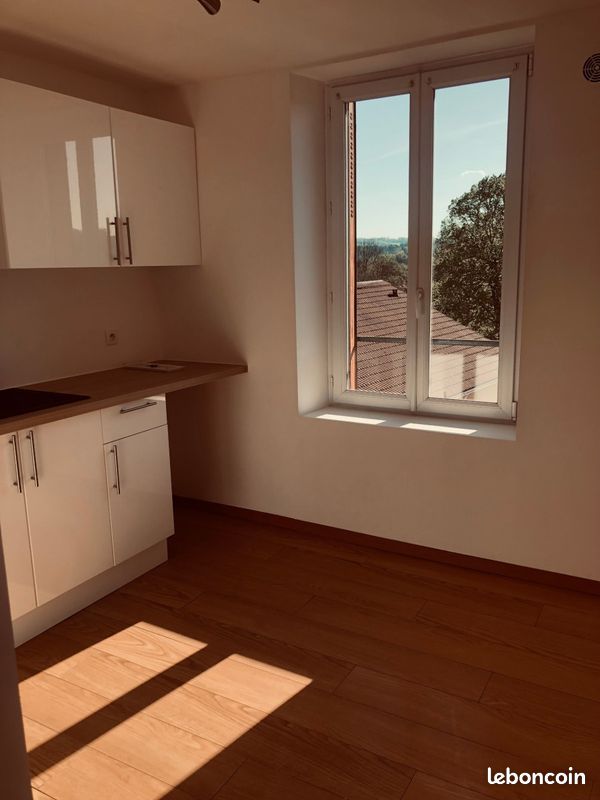 Appartement 2 pièces 45 m² · à Mirecourt · 45 m² · 525 €