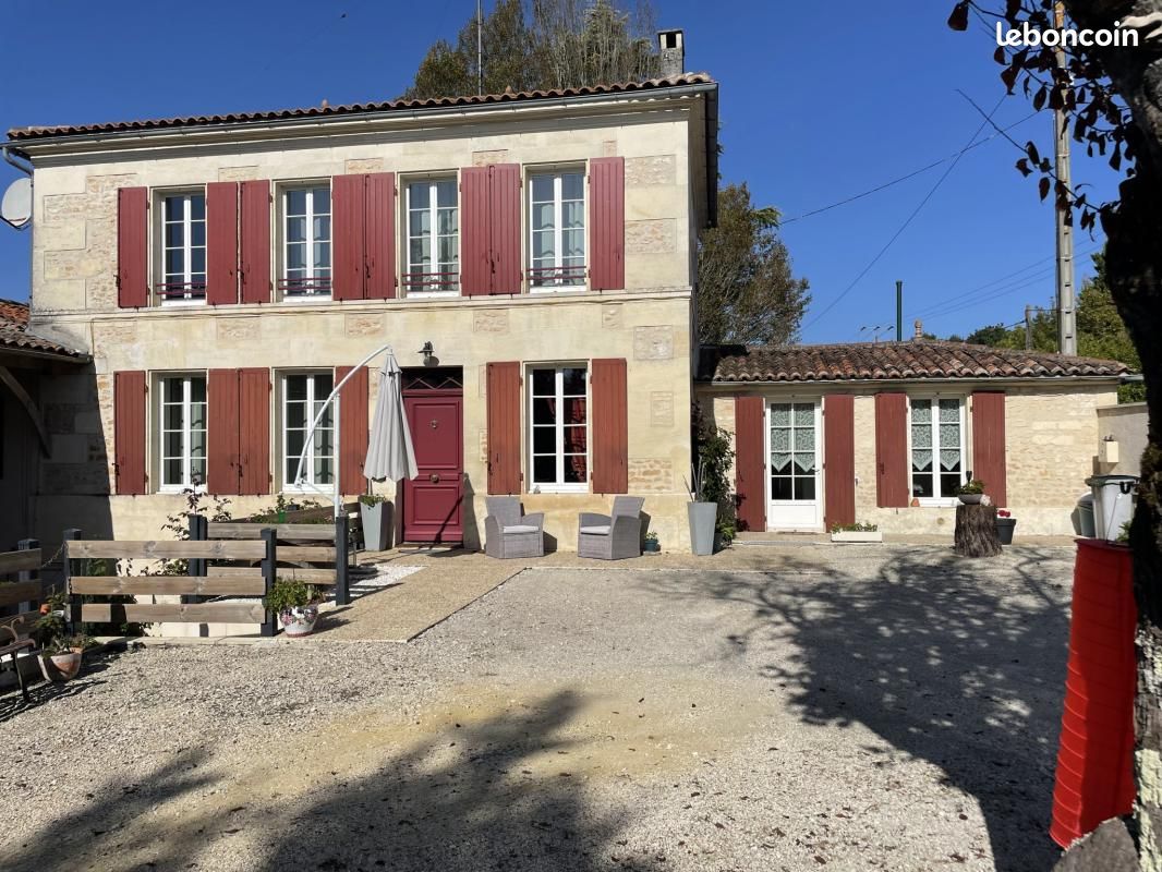 Maison 6 pièces 180 m² - Val-de-Cognac 16370 Richemont (image principale 0)