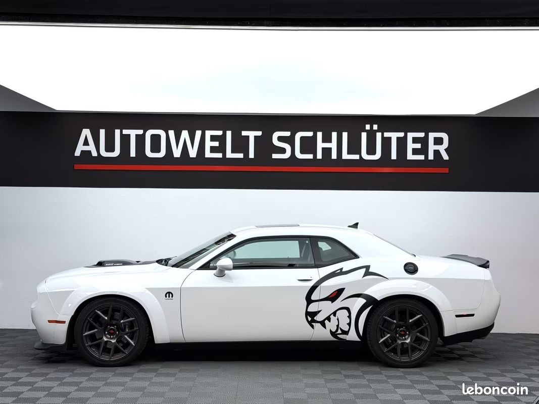 Dodge CHALLENGER SRT 392 Widebody 6.4 HEMI V8 492 ch BVA8 – Shaker – Alpine – Widebody (image 6)