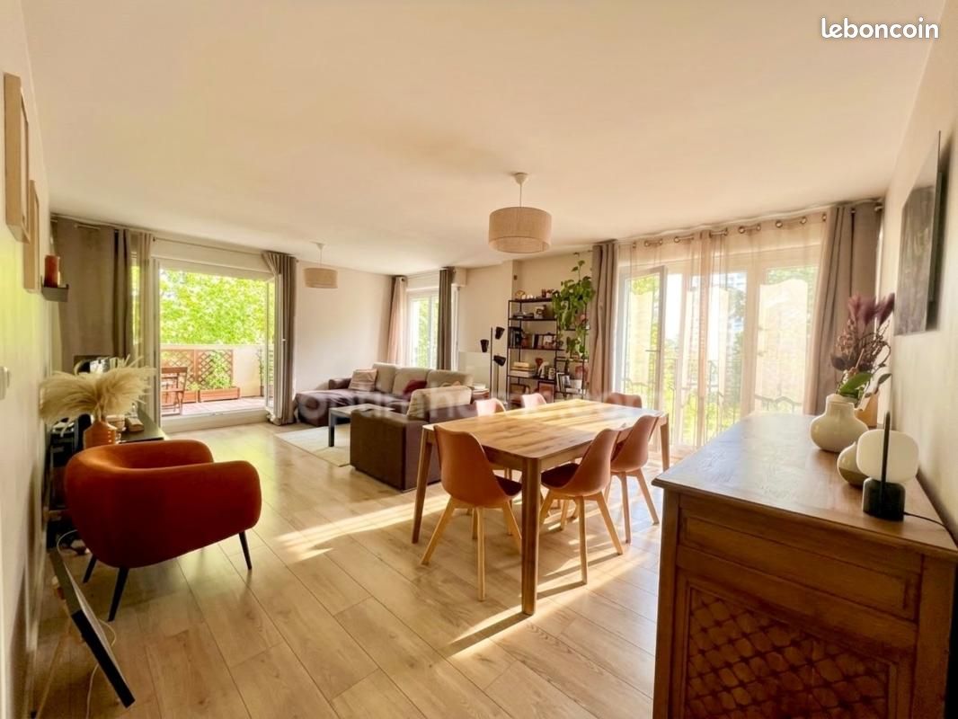 Appartement 4 pièces 87 m² · à Le Plessis-Bouchard · 87 m² · 244 000 €