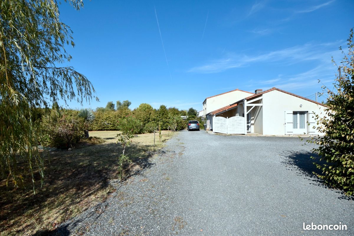 Maison 4 pièces 93 m² · à Le Landreau · 93 m² · 245 000 €