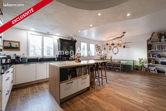 Propriété 9 pièces 200 m²