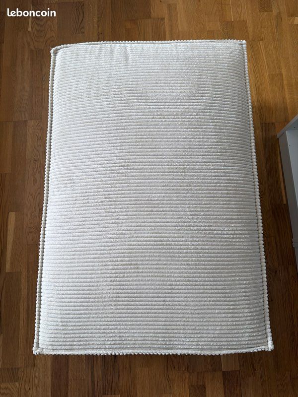 Pouf (image 1)