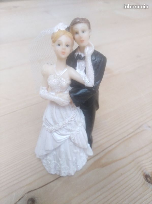 Figurine couple gâteau mariage (image 1)