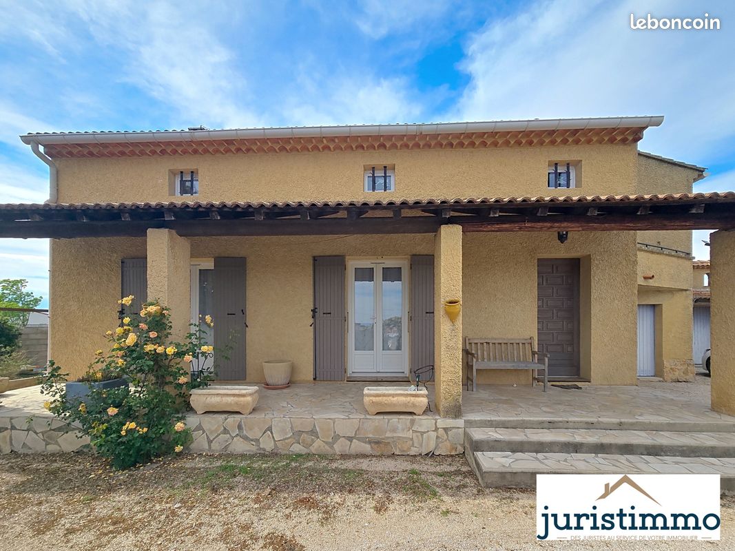 Maison 7 pièces 170 m² · à Travaillan · 170 m² · 355 000 €