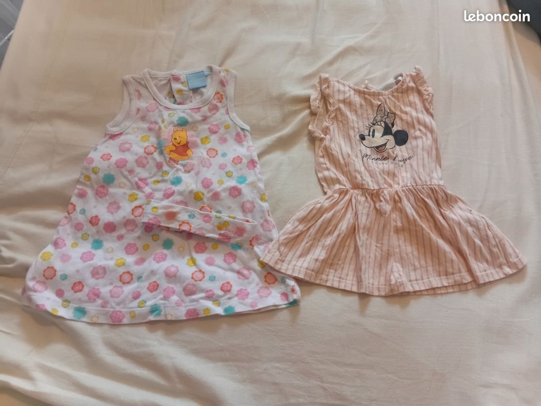 Lot robes Disney 12 mois (image 1)