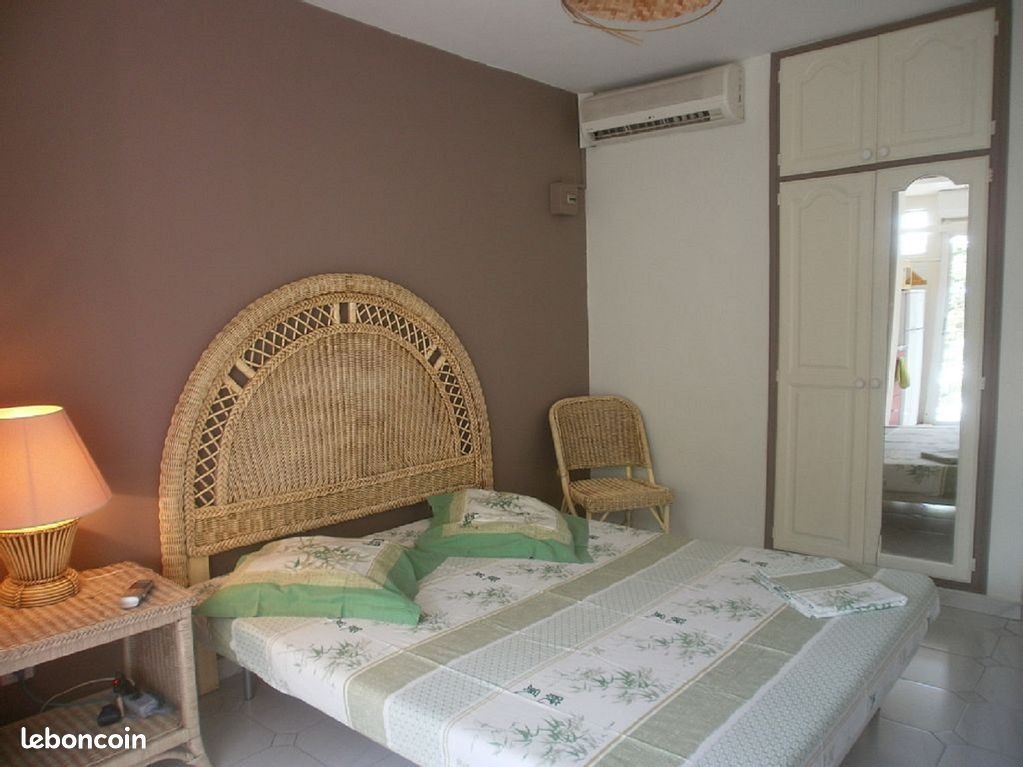 Saint François - Studio - WIFI - Plage & centre ville à 500 metres (image 1)