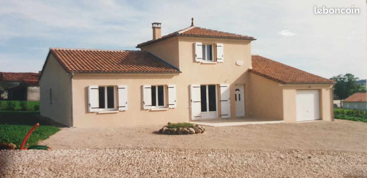 Maison 6 pièces 125 m² · à Raix · 125 m² · 780 €/mois