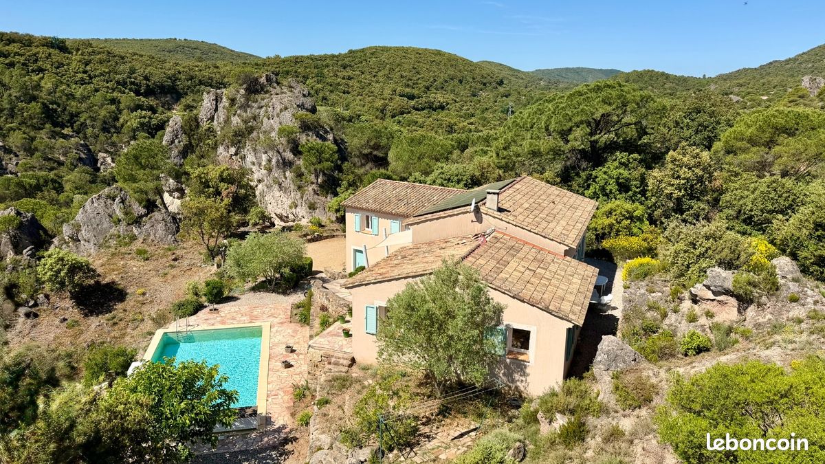 Maison 6 pièces 160 m² · à Mourèze · 160 m² · 595 000 €
