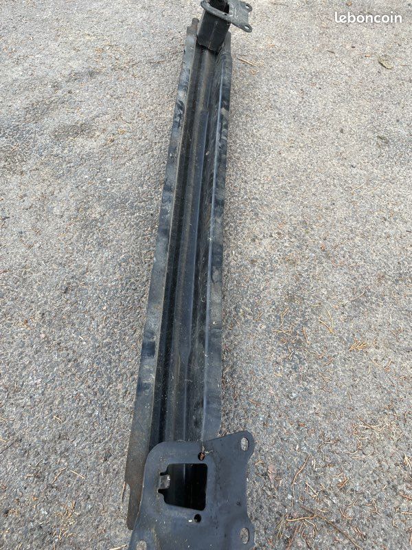 Traverse arrière de pare choc Volkswagen golf 6 IV (image 3)