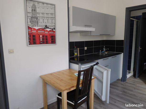 Studio 1 pièce 14 m²