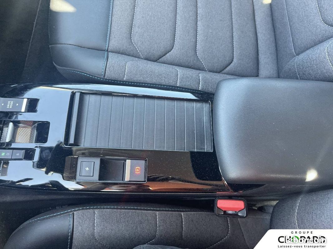 CITROEN e-C4 136 ch Automatique Shine (image 8)