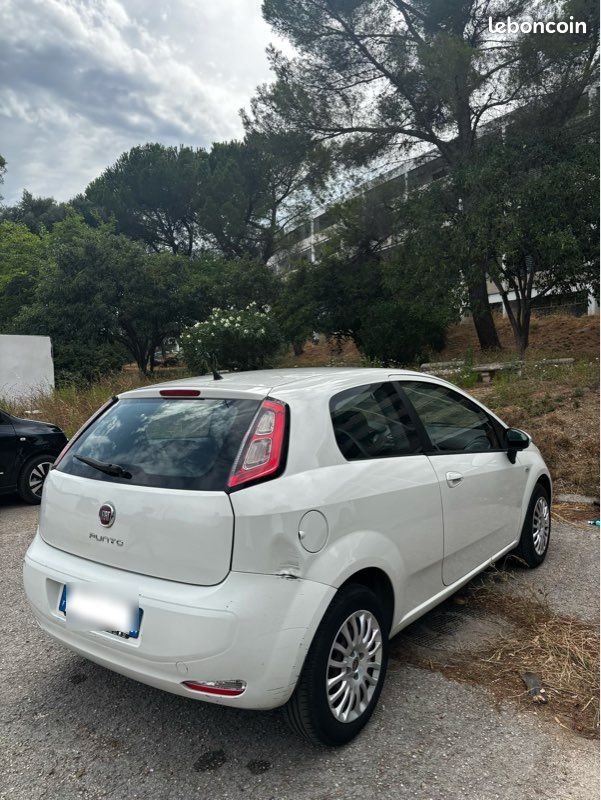 Fiat Punto vendue en l’état (image 2)