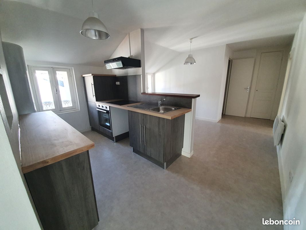 Appartement 3 pièces 68 m² · à Limoges · 68 m² · 580 €