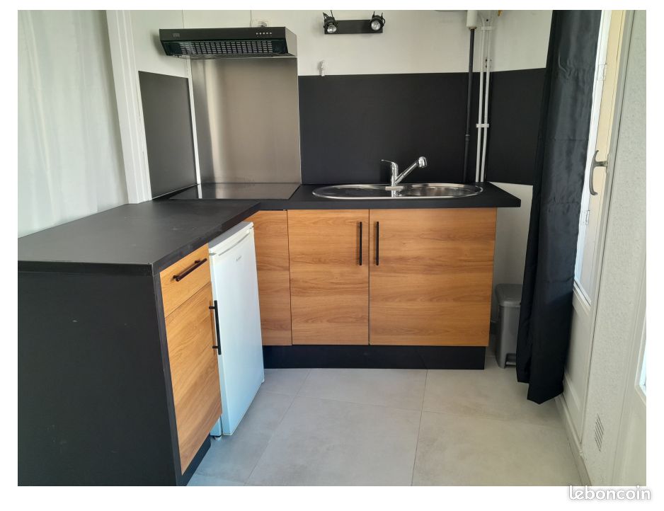 Appartement 1 pièce 18 m² · à Grenoble · 18 m² · 470 €