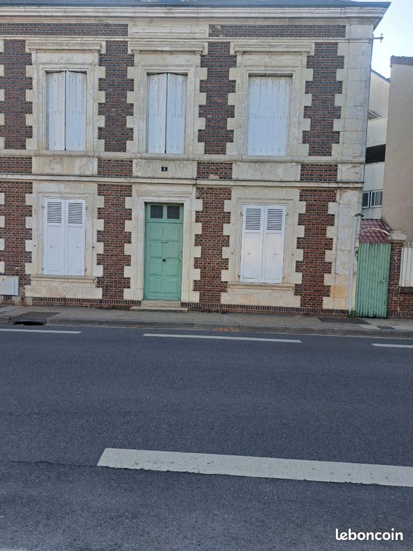 Maison 8 pièces 122 m² · à Nogent-le-Rotrou · 122 m² · 160 000 €