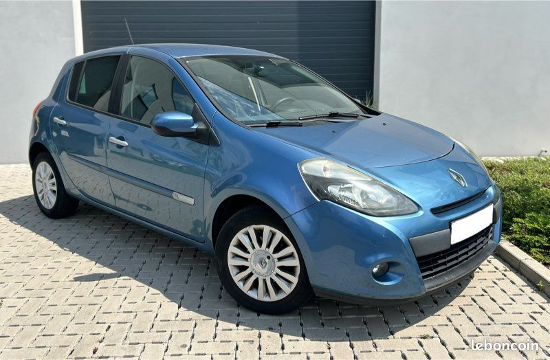 RENAULT CLIO 3 1.2 16v 75ch - CLIMATISATION - BLUETOOTH - JANTES (image 2)
