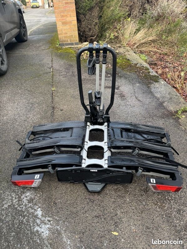 Porte-vélos Thule EasyFold XT - 934 pour 3 vélos (image 1)