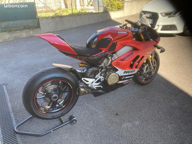 Panigale v4s (image 3)