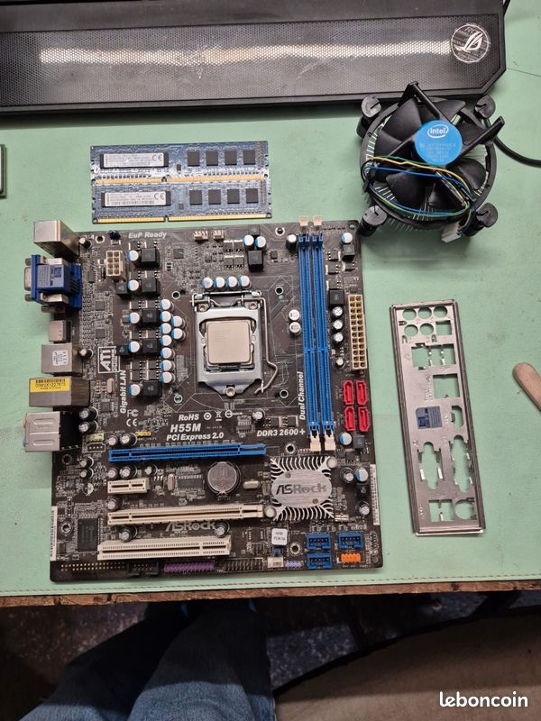 Carte mère ASRock H55M Core i5-760 Go DDR3 ventirad