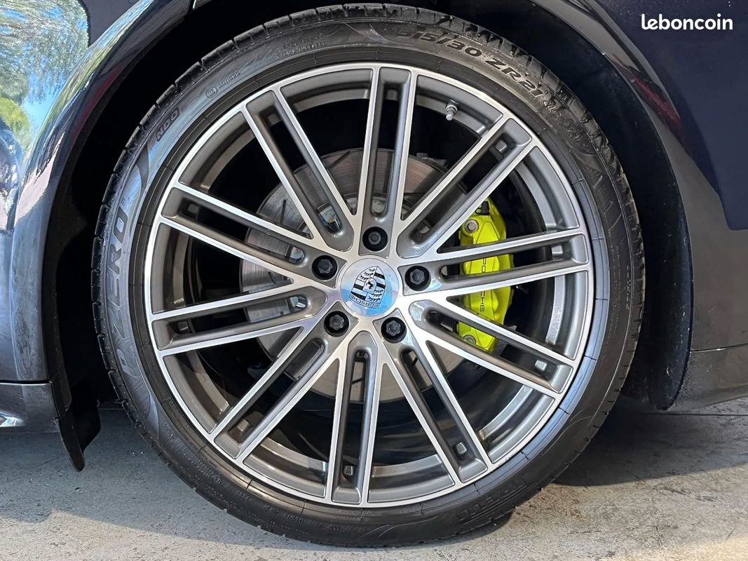 PORSCHE Panamera 462ch 4 E-Hybrid - 2019 - Toit ouvrant - Suivi complet (image 40)