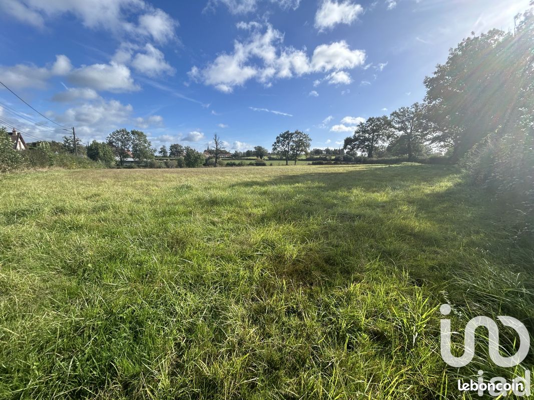 Terrain 2182 m² · à Saint-Genest · 2 182 m² · 19 600 €