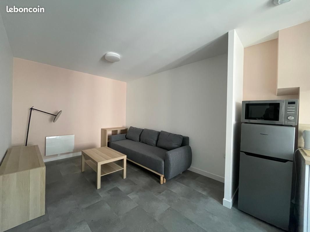 Appartement 2 pièces 47 m² · à Lyon · 47 m² · 893 €
