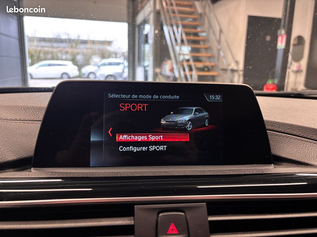 BMW SERIE 3 F30 LCI2 340i xDrive 326 ch BVA8 Sport Ultimate (image 30)