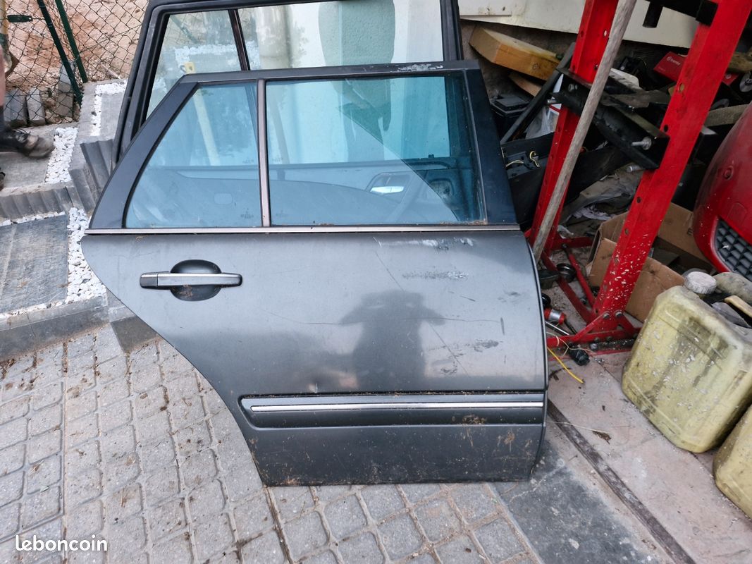 Portière Arrière Droite Pour Mercedes Classe E 210 Phase 2 - Référence 210730240528 - Occasion En Bon état
