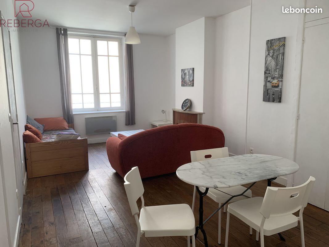 Appartement 2 pièces 45 m² · à Mazamet · 45 m² · 360 €