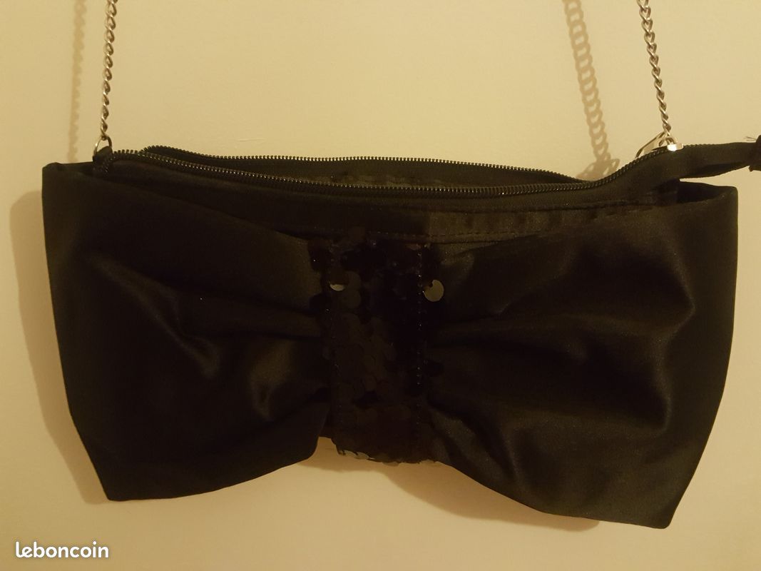 Pochette noire (image 2)