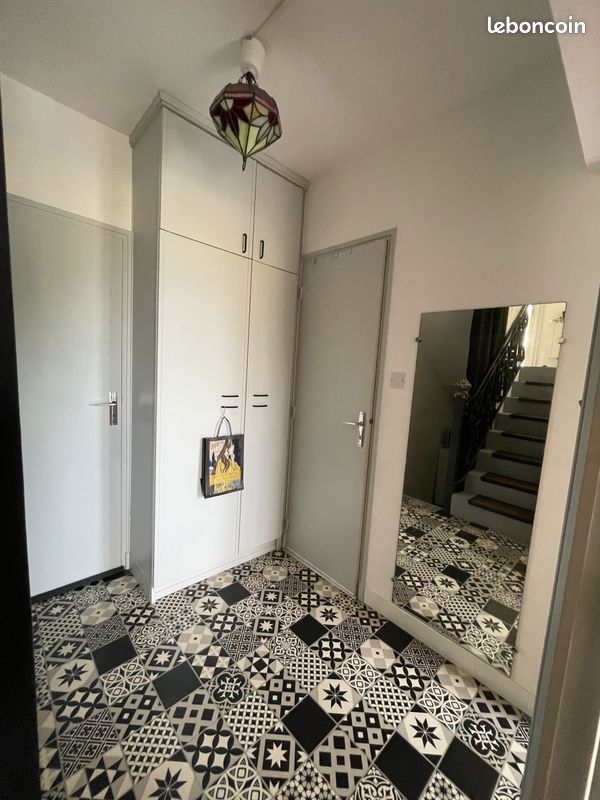 Maison familiale atypique (image 9)