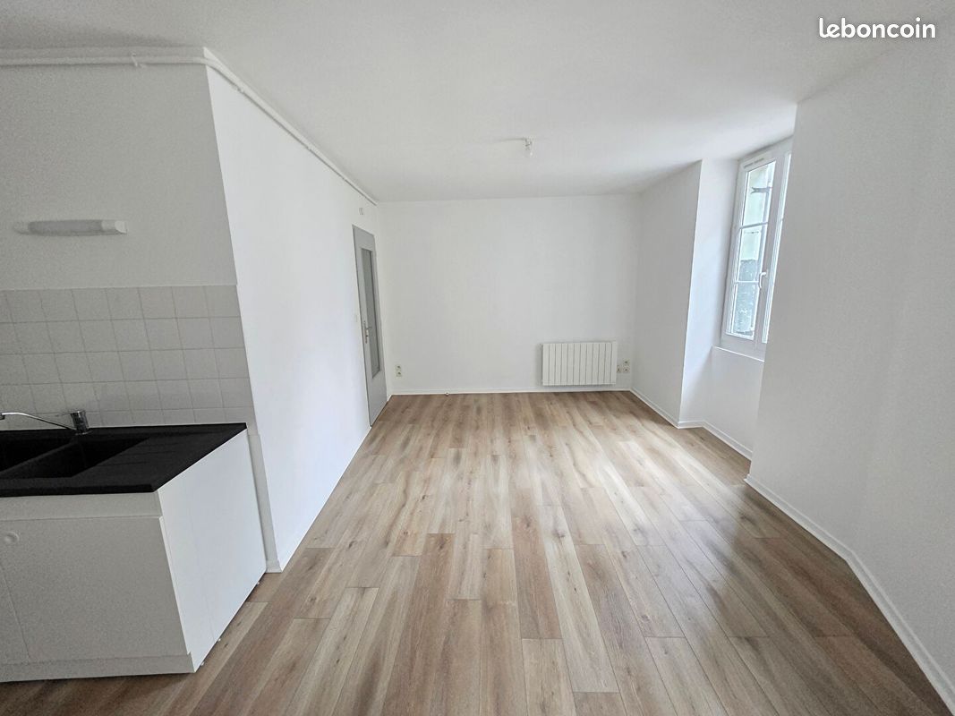 Appartement a louer oyonnax - 2 pièce(s) - 37 m2 - Surfyn