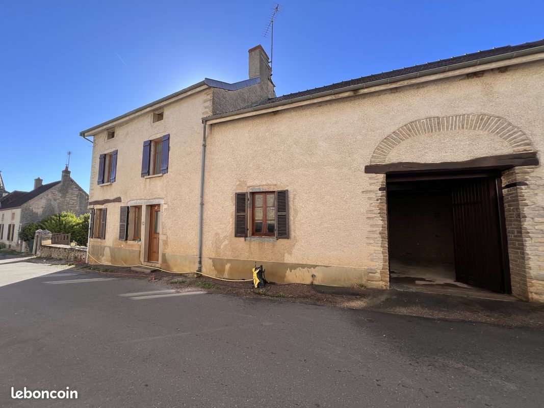 Maison 5 pièces 128 m² · à Chevannes · 128 m² · 260 000 €