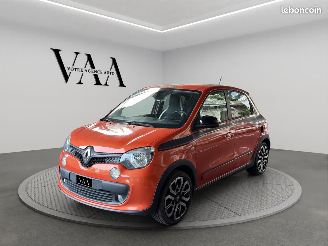 RENAULT TWINGO 0.9 TCe - 110 III BERLINE GT PHASE 1 (image 1)