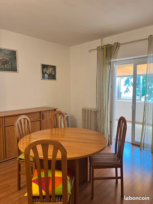 Appartement 2 pièces 40 m² · à Nîmes · 40 m² · 832 €