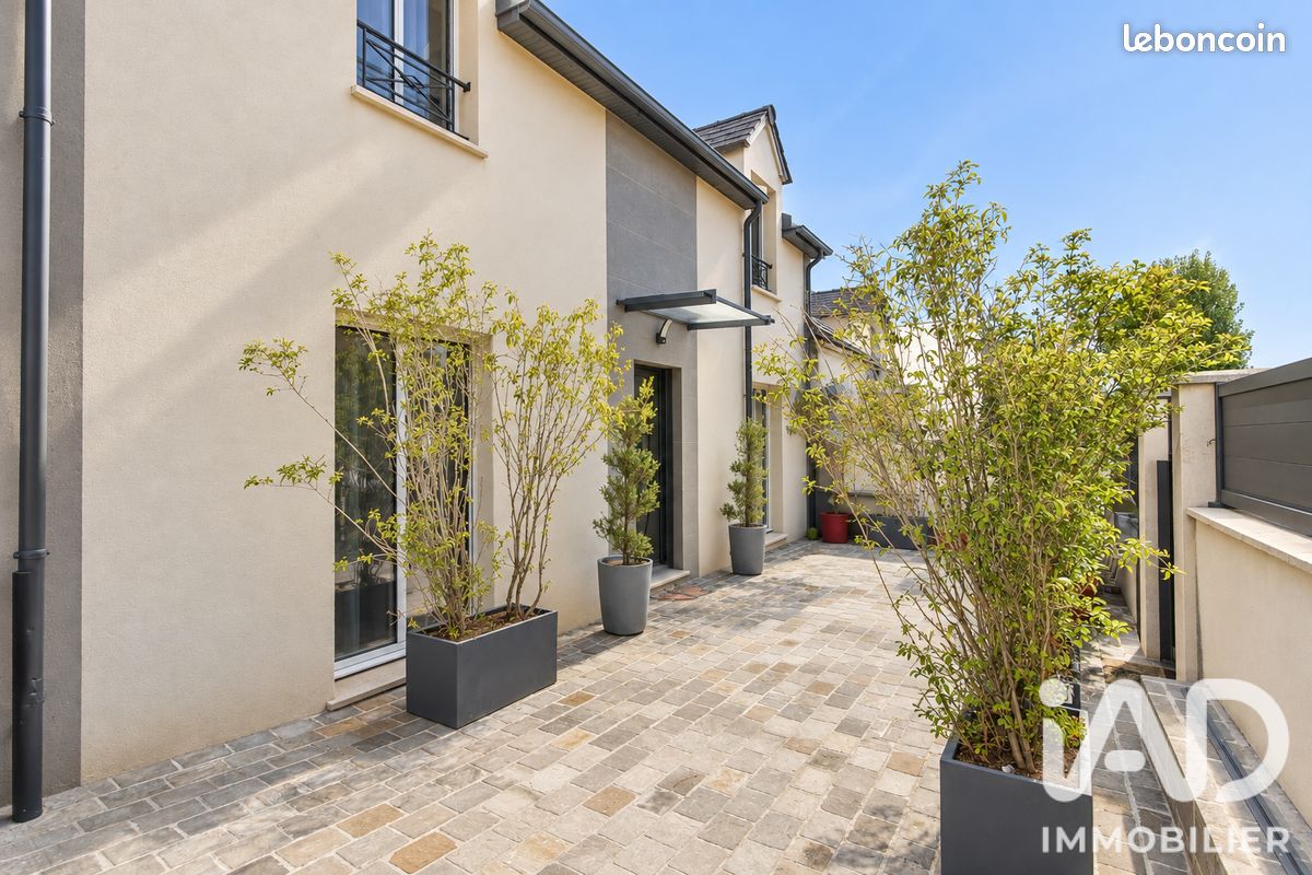 Maison 6 pièces 117 m² · à Orgeval · 117 m² · 580 000 €