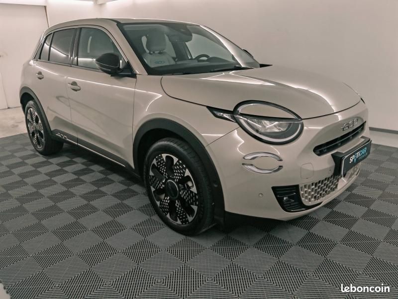 Fiat 600 1.2 Hybrid Turbo 110ch La Prima eDCT6 (image 3)