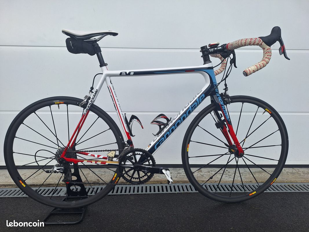Velo course cannondale léger (image 1)