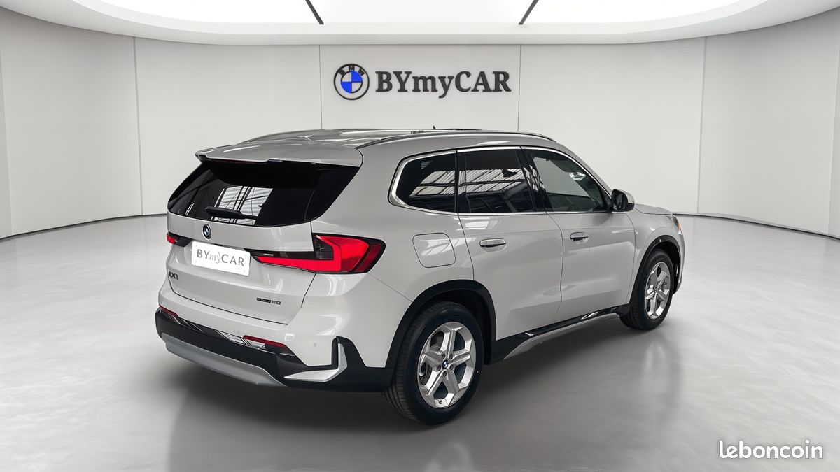 BMW iX1 eDrive20 Pure Edition xLine (image 5)